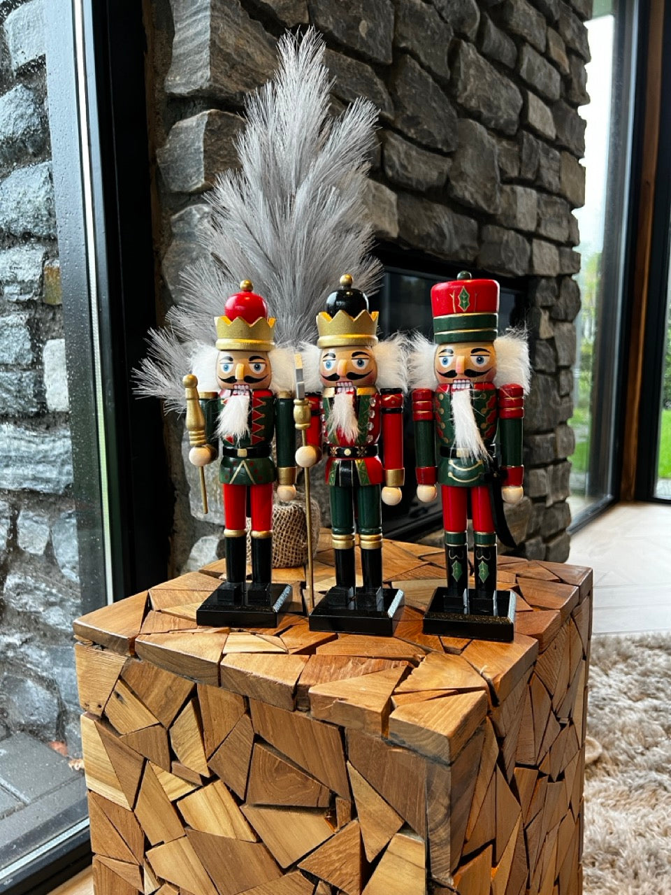 Grote notenkrakers set van 3 stuks - 24 cm hoog - Klassieke kleuren