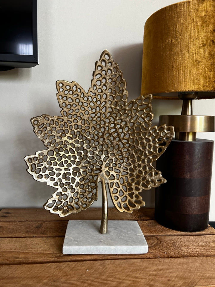 Ornament on foot LEAF small - 28x8x35 cm - Gold/Marble white
