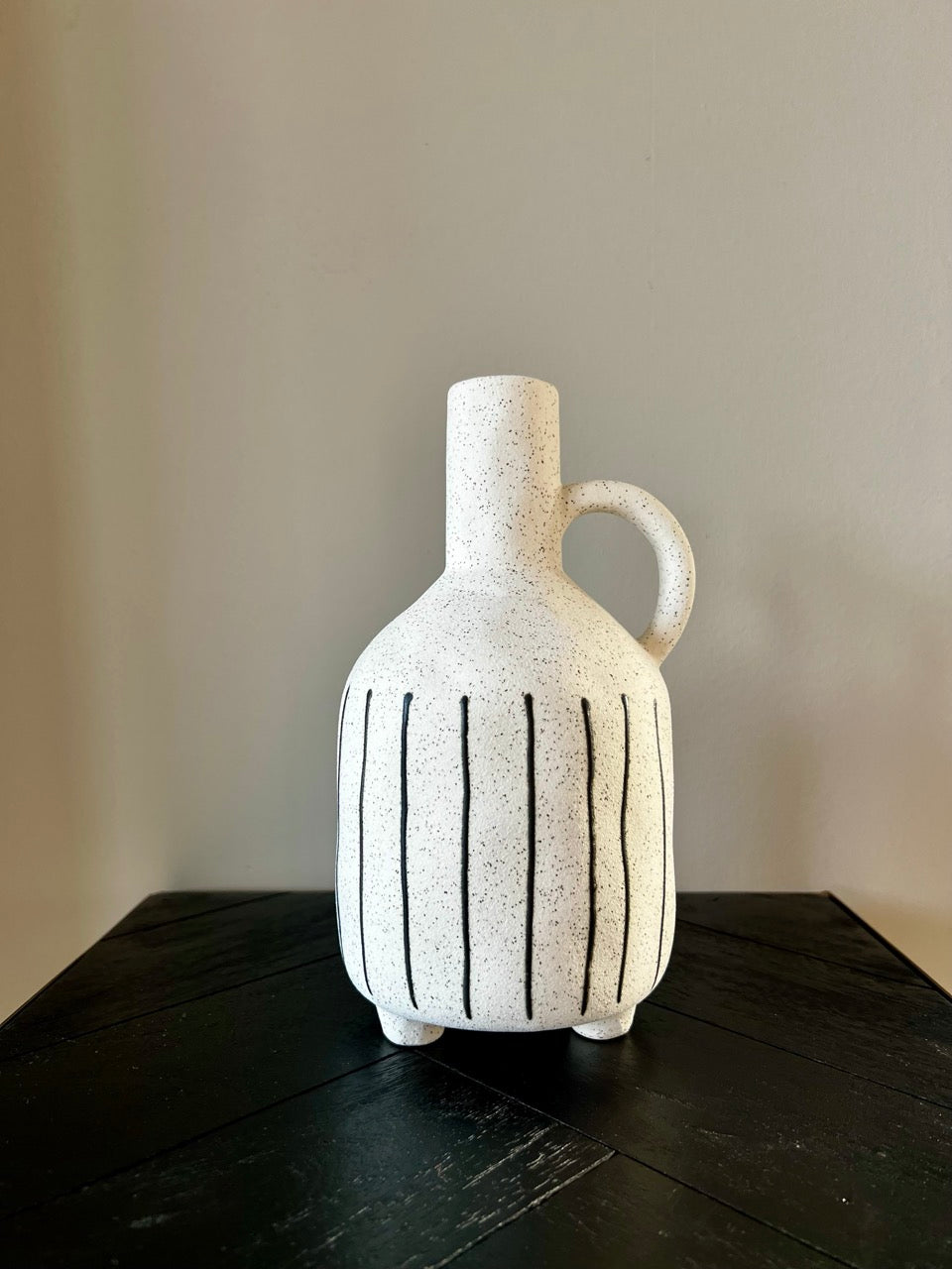 Vase JONAI ceramic - 12x11x21.5 cm - matt cream/black