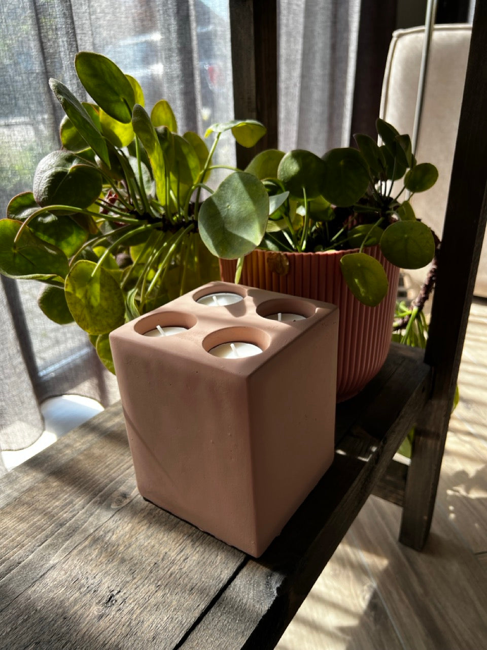 Beton waxinelichthouder - 12x15 cm - Roze