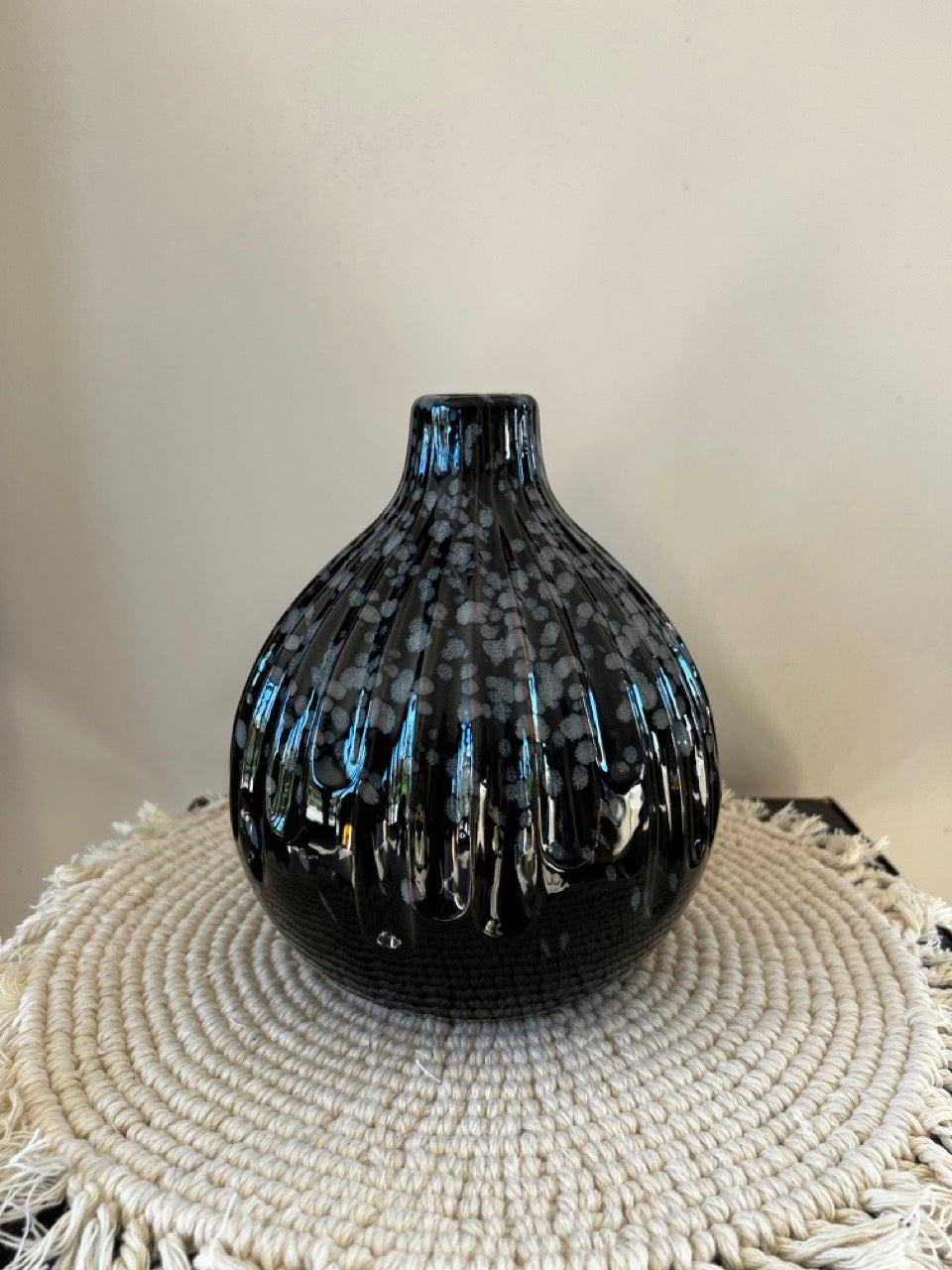 Kleine vaas keramiek - zwart/blauw - 16.5x16.5x19cm