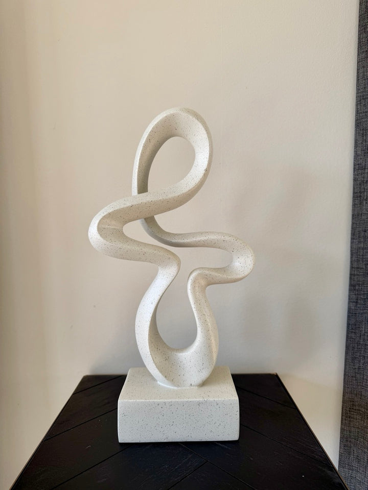 Ornament Abstract Flow Ivoor – Polyresin – 21,5x10x40 cm