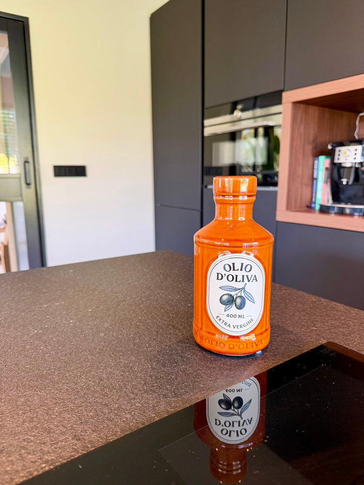 Ronde Olio d’Oliva-vaas van keramiek in terra met olijvenprint