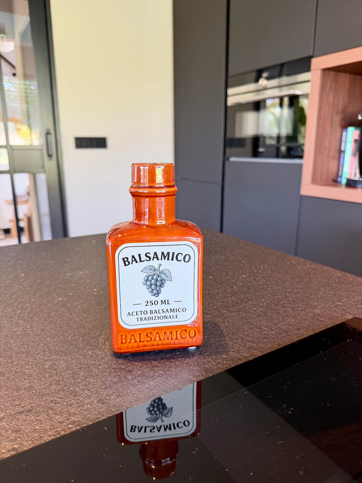 Bruine Balsamico-vaas van keramiek met druivenprint