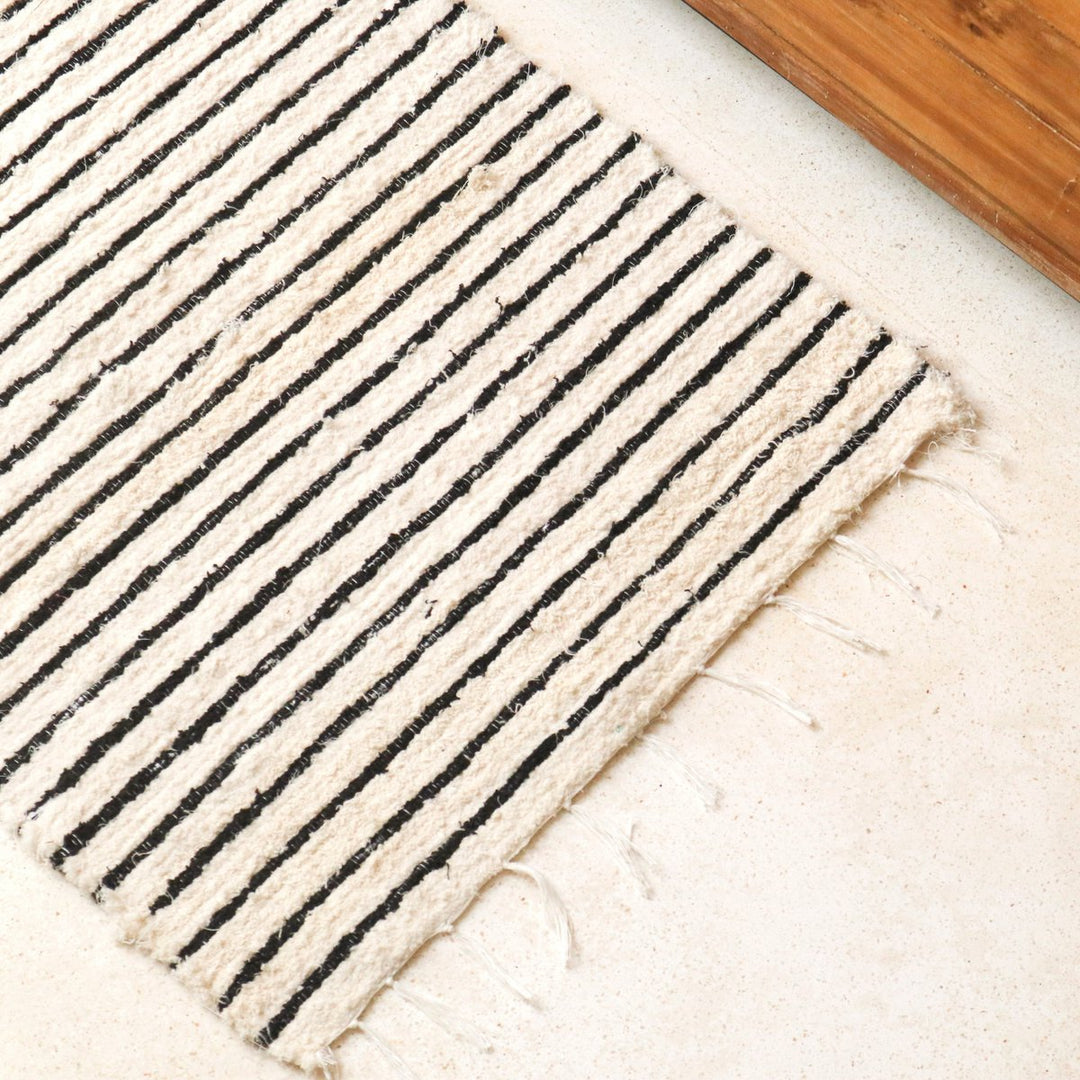 Klein katoenen vloerkleed gestreept met kwastjes 60x50 cm handgeweven tapijt UNTUK